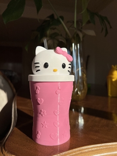 Vaso 3D hello kitty en internet