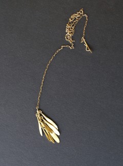 collar otto corto, lariat de bronce con semillas en internet