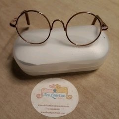 Óculos p/boneca 8cm c/estojo - comprar online