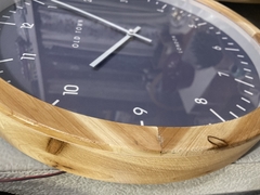 Reloj Pared en Madera Natural Fondo Gris con Vidrio 45 cm - Jaspe Deco