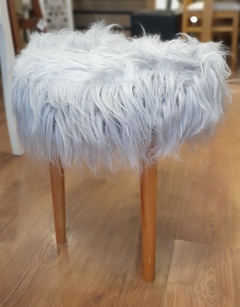 Banquitos Peluches Nordicos Redondos Patas de Madera 40 cm - Jaspe Deco