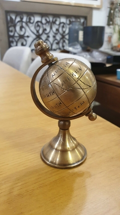 Imagen de Globo Terraqueo con Soporte Antiguo Bronce y Madera