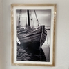 Cuadro cajon barco pesca gris y blanco con marco madera