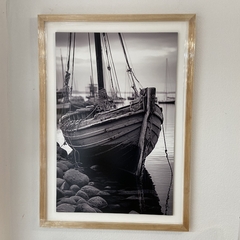 Cuadro cajon barco pesca gris y blanco con marco madera