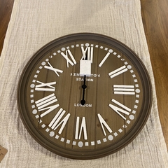 Reloj Madera Numeros Romanos Corporeos 40cm en internet