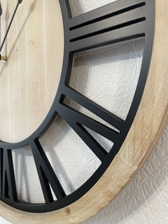 Reloj madera hierro números romanos 60 cm - comprar online