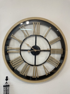 Reloj metal vidrio madera numeros romanos 80cm - comprar online