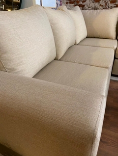Sofa Esquinero Clasico Tapizado en Lino Beige 2,40x2,40 mt - Jaspe Deco