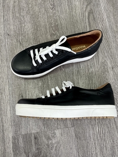 Black - comprar online