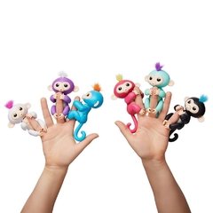 Imagem do FINGERLINGS - INTERACTIVE BABY MONKEY