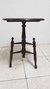 Mesa de canto em madeira imbuia - R650,00 - comprar online