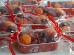 MINI SABONETES DE FRUTAS NA LATINHA 2 UNIDADES na internet