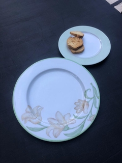 Plato playo de porcelana Flowers - Diseño flores naranjas