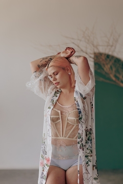 CROPPED BORDOIR - Cropped em Transparência estruturada estilo lingerie, com viés aparentes e passa fita nas costas. - loja online