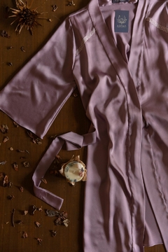 ROBE CLASSIC LOVE - Robe em cetim mellow com detalhe em renda. - loja online