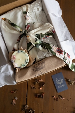 Caixa Algodão - Kimono Artha + Vela entalpia para Artha. - comprar online