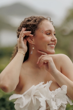 Corselete Camélia - em crinol com aplicação de flores em gazar e amarração. - comprar online