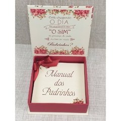 Caixa 12x12x4 Personalizada com manual de padrinhos - Luzmar Embalagens