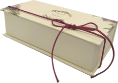 Caixa personalizada 19x9x5 Com divisória e cordão