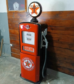 Bomba de Gasolina em Fibra, com Frigobar Embutido (Frigobar por conta do comprador, não inclui o frigobar) - Modelo: Personalizado - comprar online