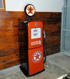 Bomba de Gasolina em Fibra, com Frigobar Embutido (Frigobar por conta do comprador, não inclui o frigobar) - Modelo: Personalizado - Tambor King