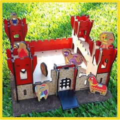 Castillo medieval de madera con personajes - comprar online