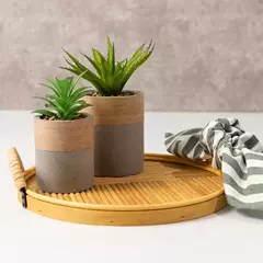 BANDEJA MÉDIA CIRCULAR DE RATTAN COM ALÇAS 30CM - EntreLaço Presentes