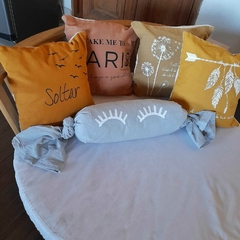 Almohadones forma de caramelo estampado - comprar online