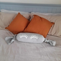 Almohadones forma de caramelo estampado - tienda online