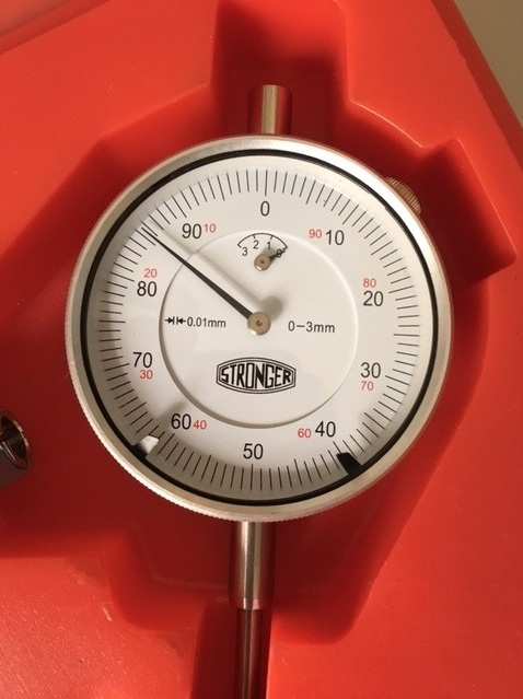 Reloj comparador MarCator 810S analógico. Rango de medición