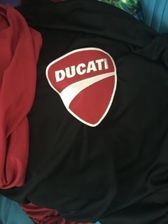 Capa Ducati 1199 Panigale na internet