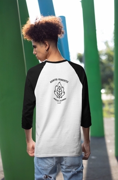 Camiseta “Asuntos Pendientes” Ranglan - buy online