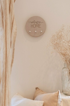 Portallaves de madera circular "WELCOME HOME" - comprar online