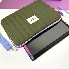 Funda de tablet matelasse verde militar - comprar online