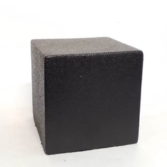 Cubo negro mediano