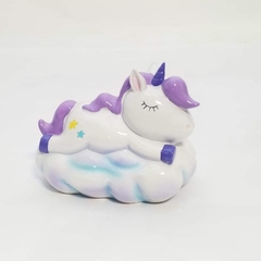 Unicornio sobre nube adorno