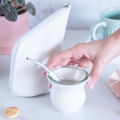 Mate de vidrio blanco con bombilla y estuche