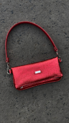 Mini bag rojo texturado en internet