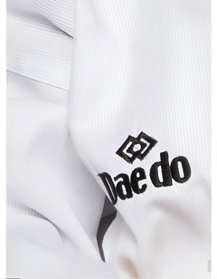 Dobok Daedo Basic Gola Branca Canelado Aprovado WT - buy online