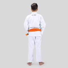 Kimono Atama Infantil COLLAB 2.0 BRANCO na internet