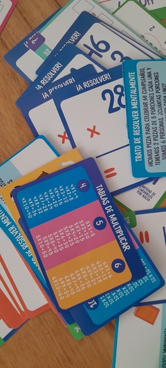 Juego De Cartas Con Libro Y Marcador: Matemática 2 Multiplicaciones Y Divisiones - pupparola