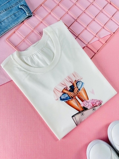 T-shirt ribana canelada Girl Chanel Paris - comprar online