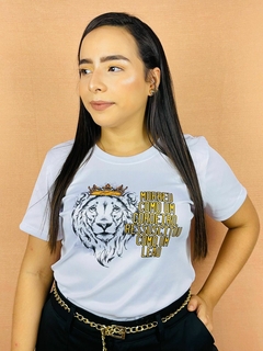 T-shirt Canelada Morreu como um cordeiro e ressuscitou como um leão - comprar online