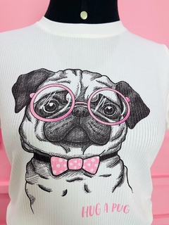T-shirt Ribana Canelada Hug a Pug (Abrace um Pug) - comprar online