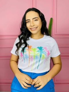 T-shirt Canelada Coqueiros coloridos - comprar online
