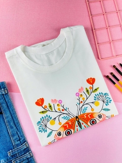 T-shirt ribana canelada Borboleta e flores - comprar online