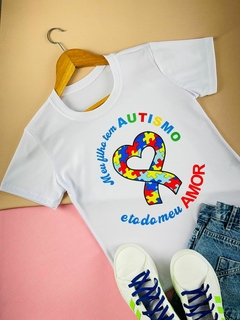 T-shirt Feminina Canelada Meu filho tem autismo e todo o meu amor na internet