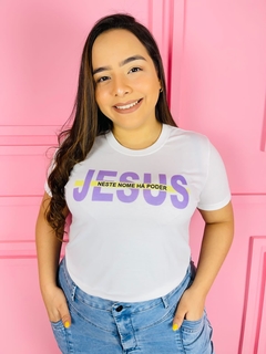 T-shirt ribana canelada Jesus neste nome há poder