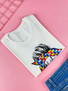 T-shirt ribana canelada Mãe de autista - comprar online