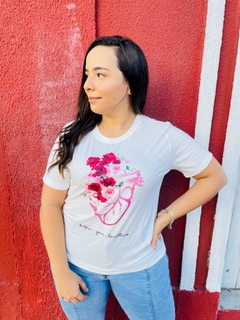 T-shirt ribana canelada Follow your hearttines (Siga as suas linhas do coração) na internet